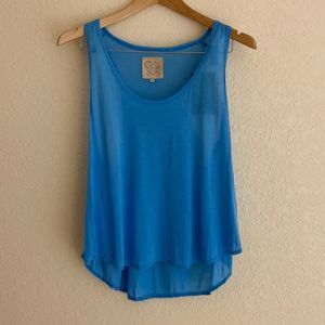 Chase top - Size Small